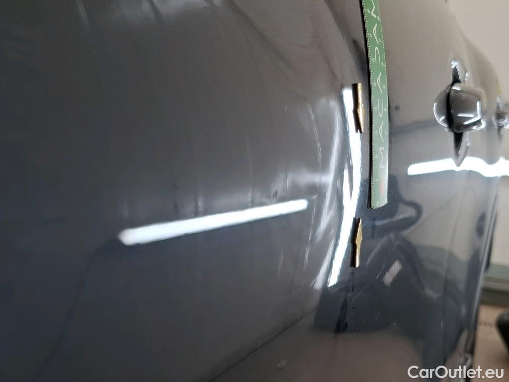  Renault  Kadjar RENAULT  / 2018 / 5P / Crossover Intens TCe 140 EDC FAP - 21 #54