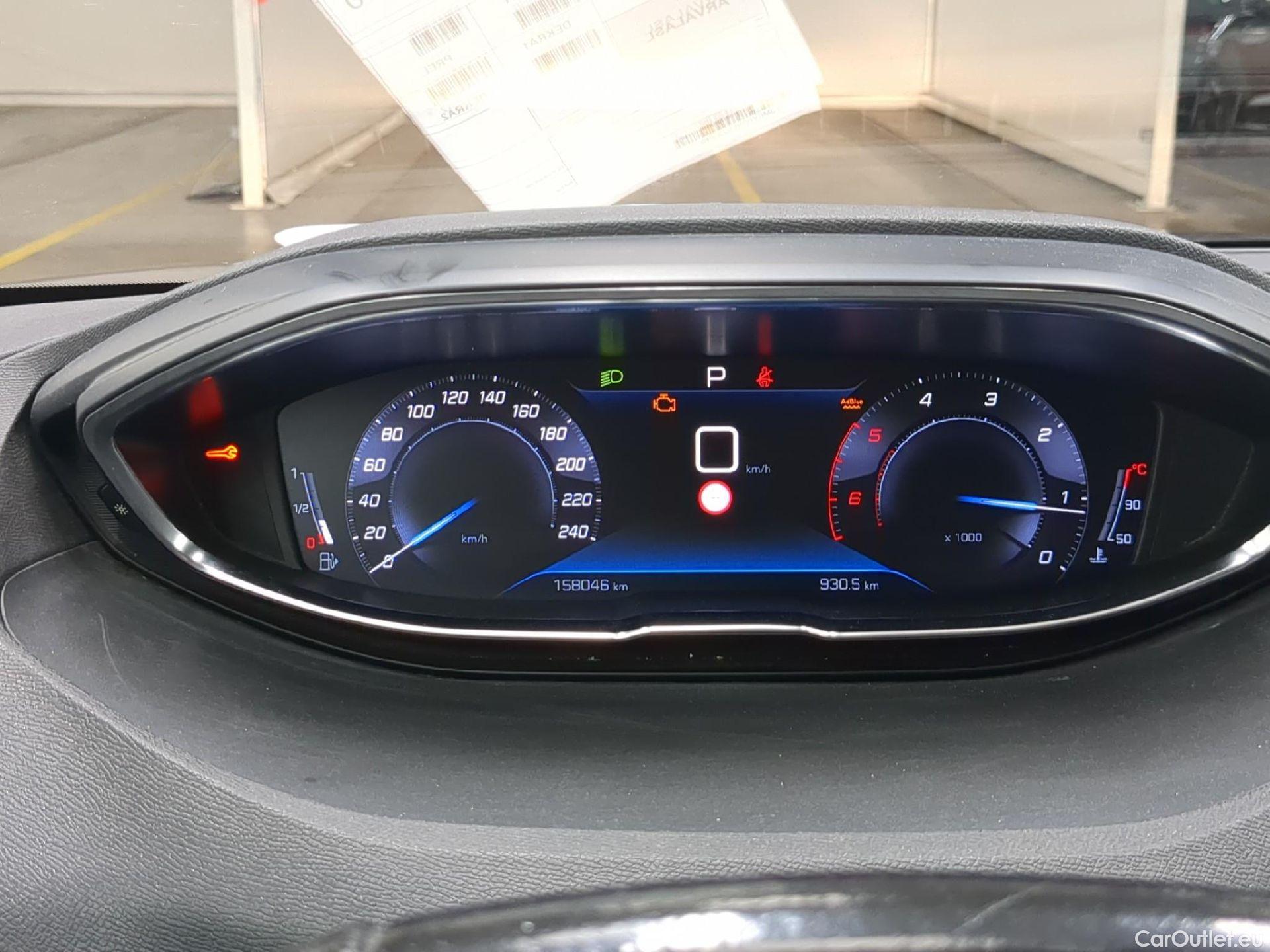  Peugeot  5008  Active Business 1.5 HDi 130CV BVA8 E6d #1