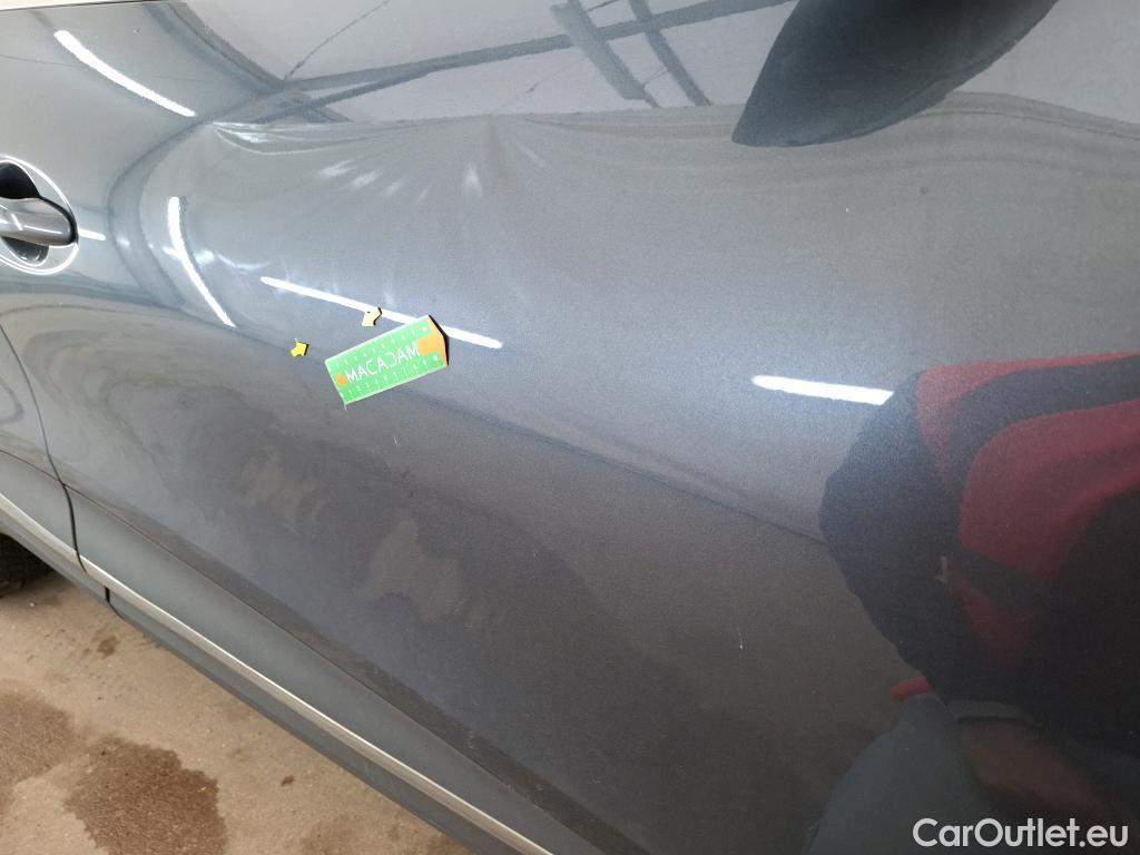  Renault  Kadjar RENAULT  / 2018 / 5P / Crossover Intens TCe 140 EDC FAP - 21 #49