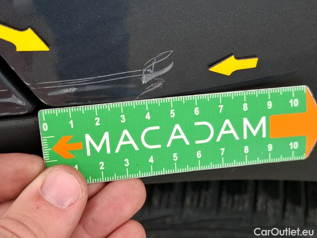  Renault  Kadjar RENAULT  / 2018 / 5P / Crossover Intens TCe 140 EDC FAP - 21 #18