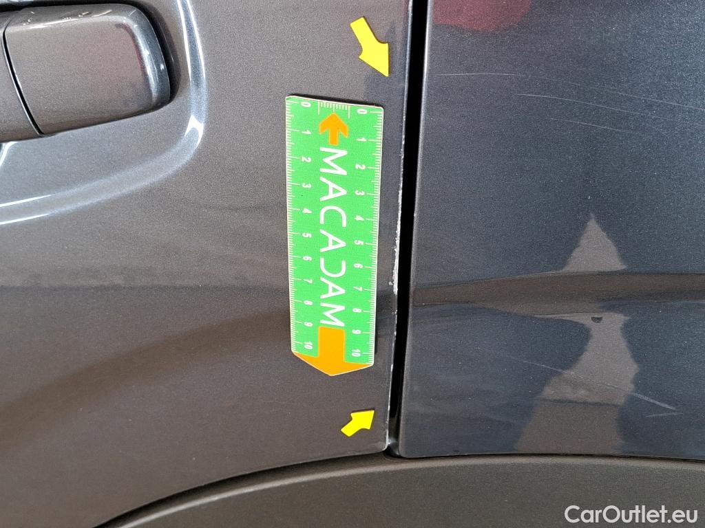  Renault  Kadjar RENAULT  / 2018 / 5P / Crossover Intens TCe 140 EDC FAP - 21 #75