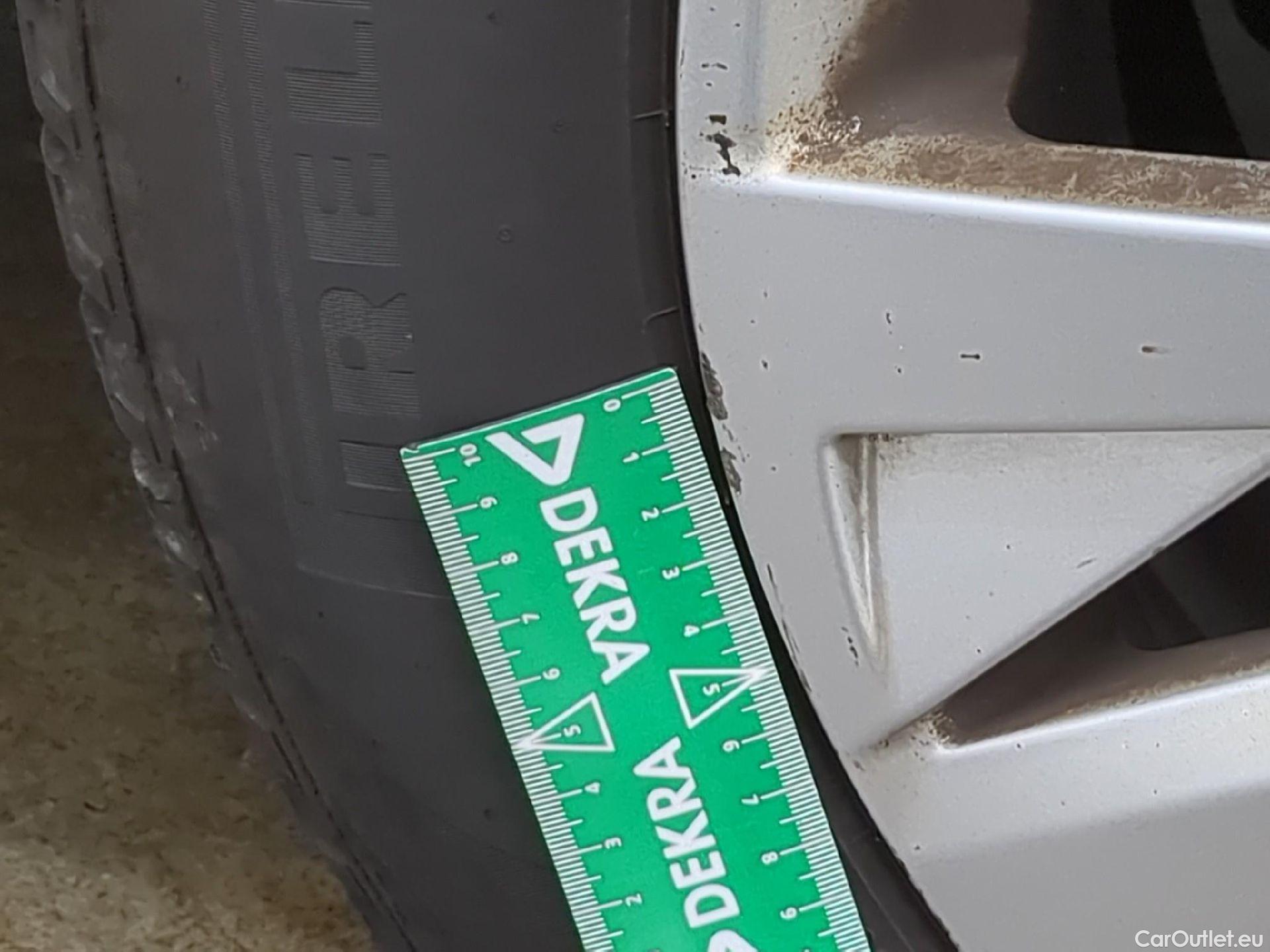  Peugeot  5008  Active Business 1.5 HDi 130CV BVA8 E6d #17