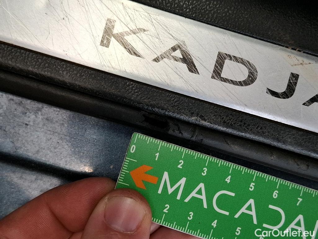  Renault  Kadjar RENAULT  / 2018 / 5P / Crossover Intens TCe 140 EDC FAP - 21 #39