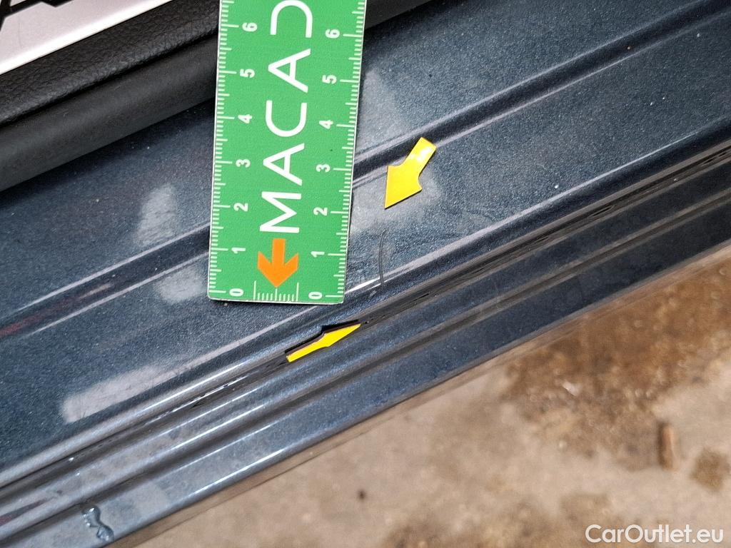  Renault  Kadjar RENAULT  / 2018 / 5P / Crossover Intens TCe 140 EDC FAP - 21 #87