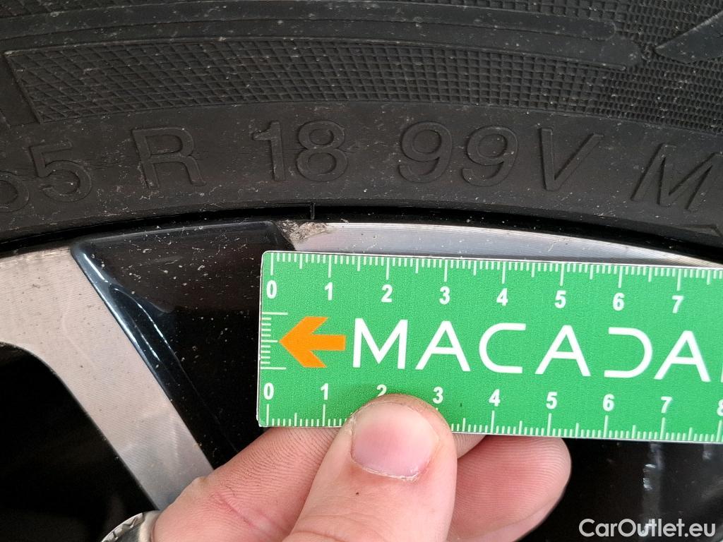  Renault  Kadjar RENAULT  / 2018 / 5P / Crossover Intens TCe 140 EDC FAP - 21 #71