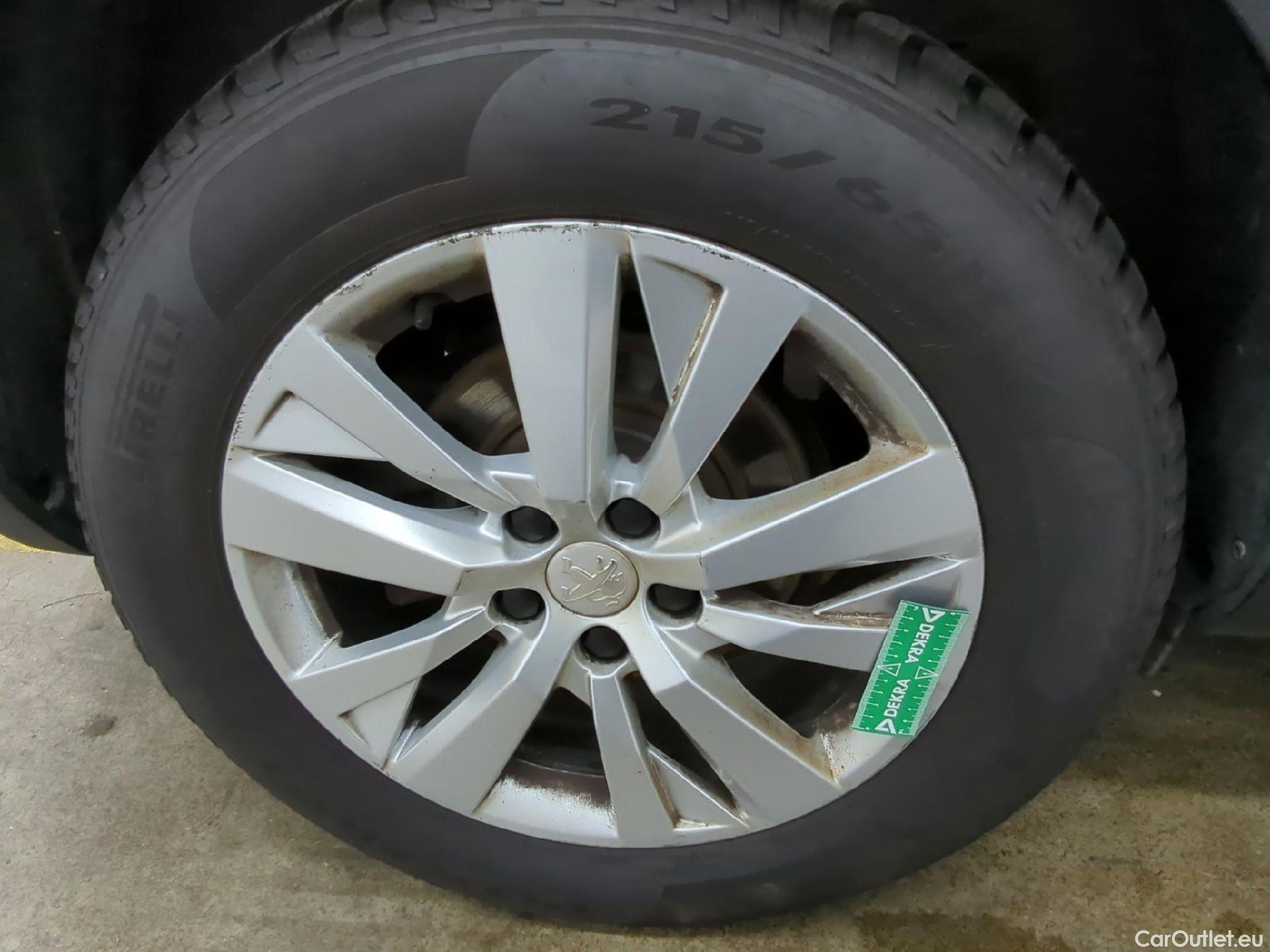  Peugeot  5008  Active Business 1.5 HDi 130CV BVA8 E6d #20