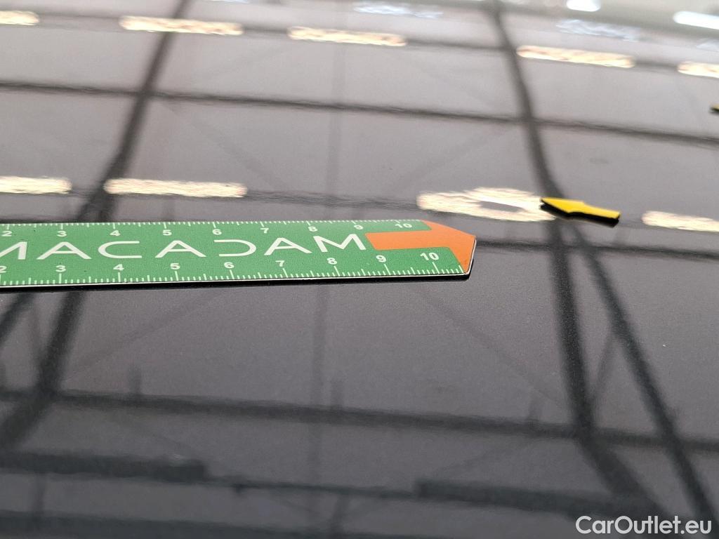  Renault  Kadjar RENAULT  / 2018 / 5P / Crossover Intens TCe 140 EDC FAP - 21 #9