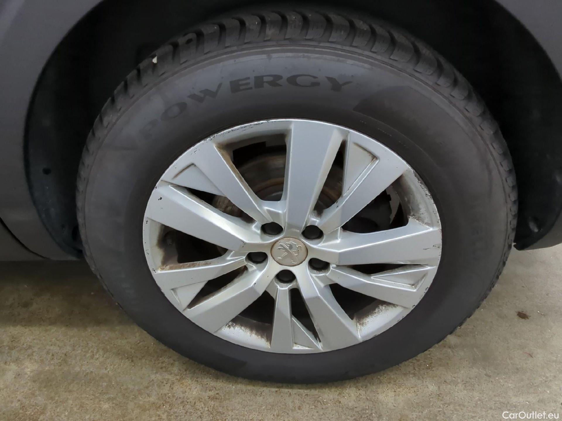  Peugeot  5008  Active Business 1.5 HDi 130CV BVA8 E6d #15