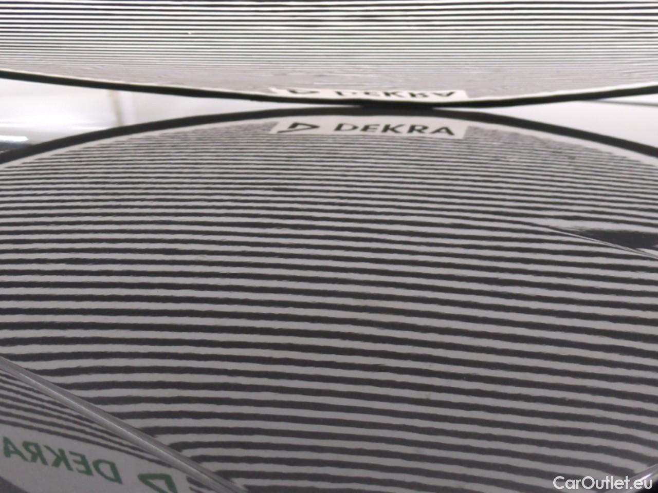  Peugeot  3008  Active Business 1.5 HDi 130CV BVA8 E6d #24