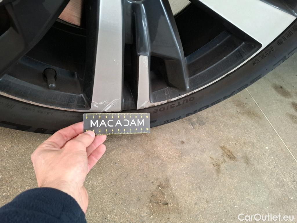  Peugeot  3008  GT 1.5 HDi 130CV BVA8 E6d #48