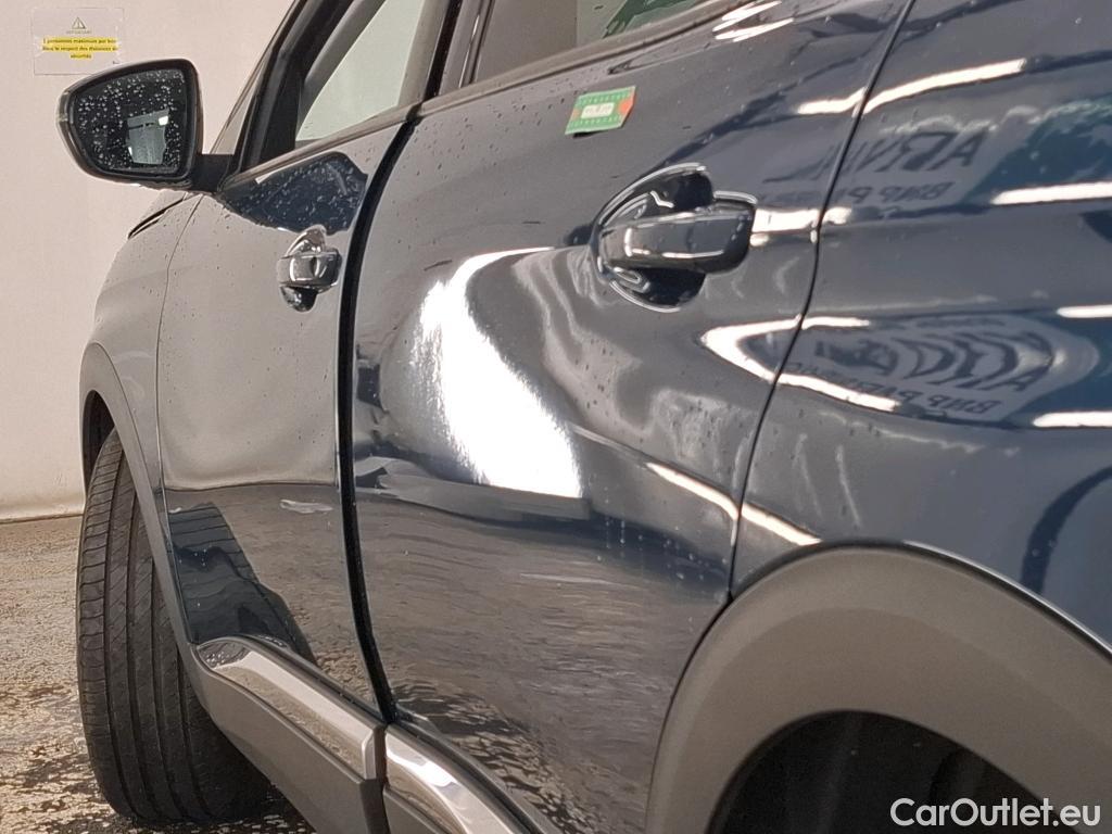  Peugeot  3008  Allure Pack 1.2 PureTech 130CV BVA8 E6d #4