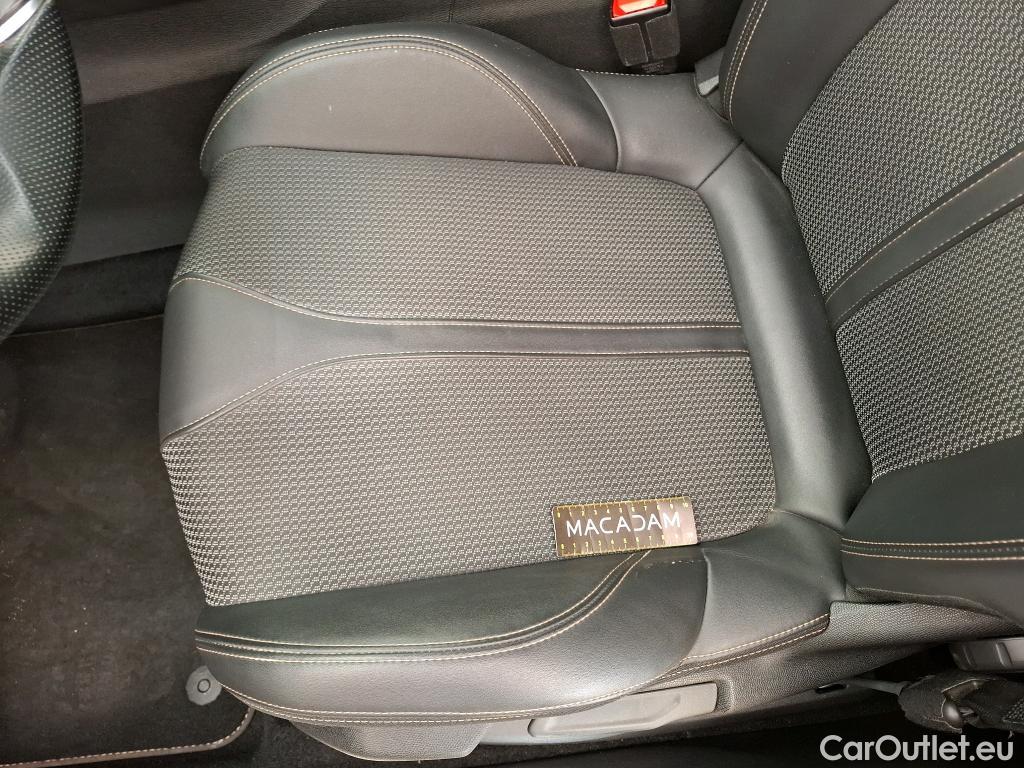  Peugeot  3008  II GT 1.5 HDi 130CV BVA8 E6d #1