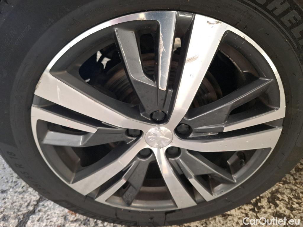  Peugeot  3008  Allure Pack 1.2 PureTech 130CV BVA8 E6d #16