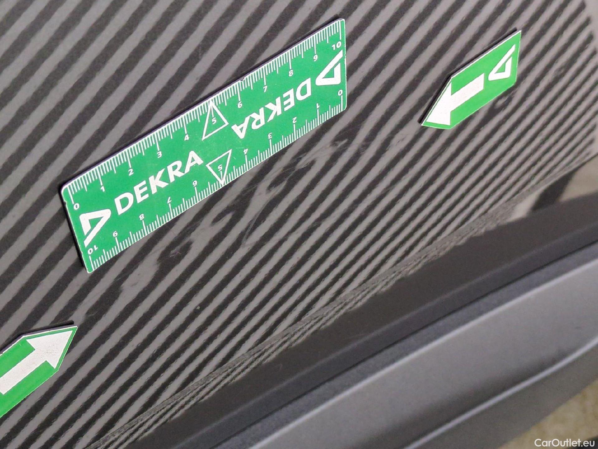  Peugeot  3008  Active Business 1.5 HDi 130CV BVA8 E6d #36