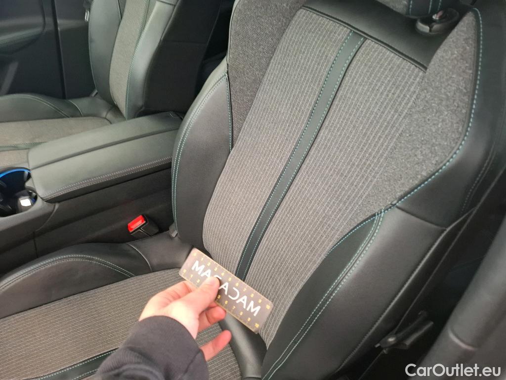  Peugeot  3008  Allure Pack 1.5 HDi 130CV BVA8 E6d #16