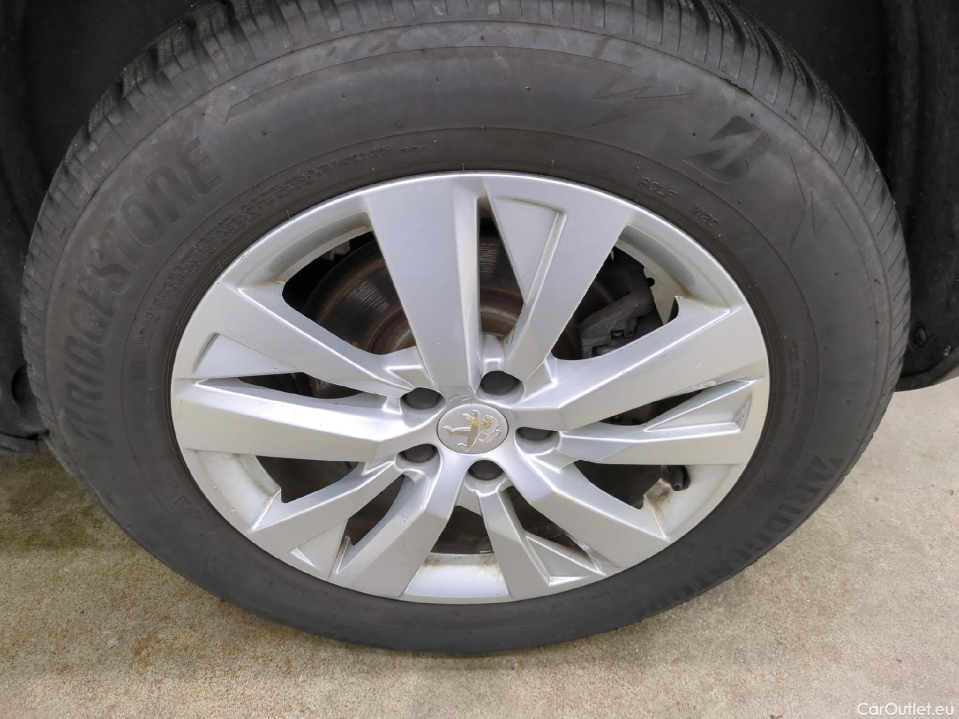  Peugeot  3008  Active Business 1.5 HDi 130CV BVA8 E6d #17