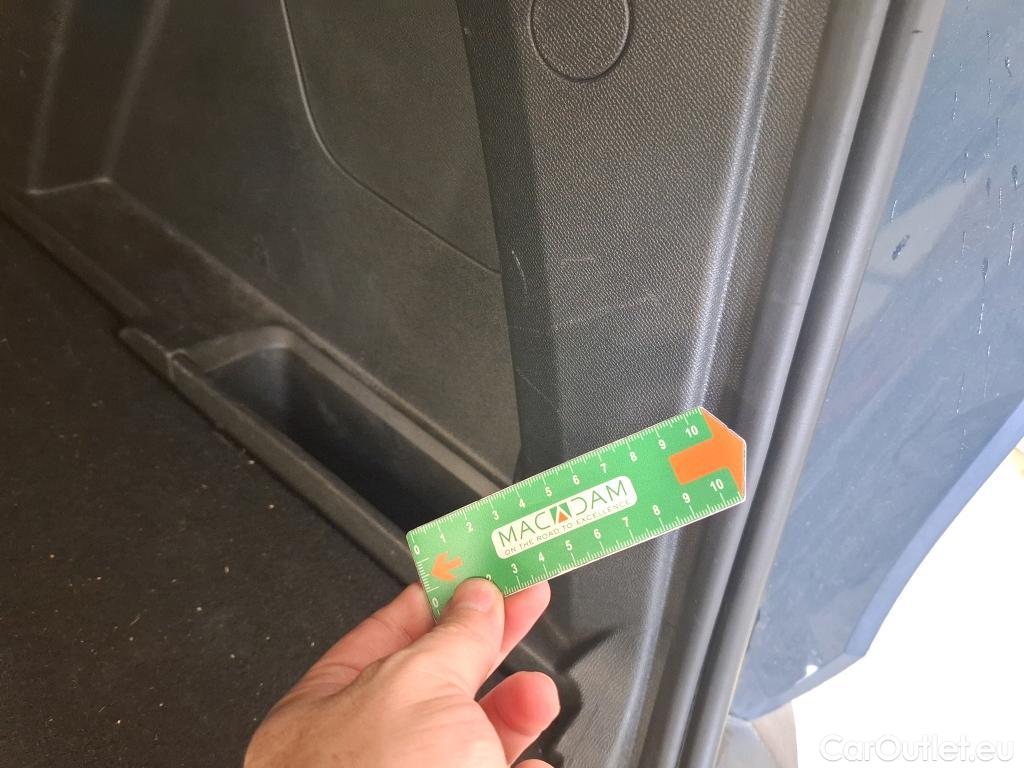  Peugeot  3008  Allure Pack 1.2 PureTech 130CV BVA8 E6d #25