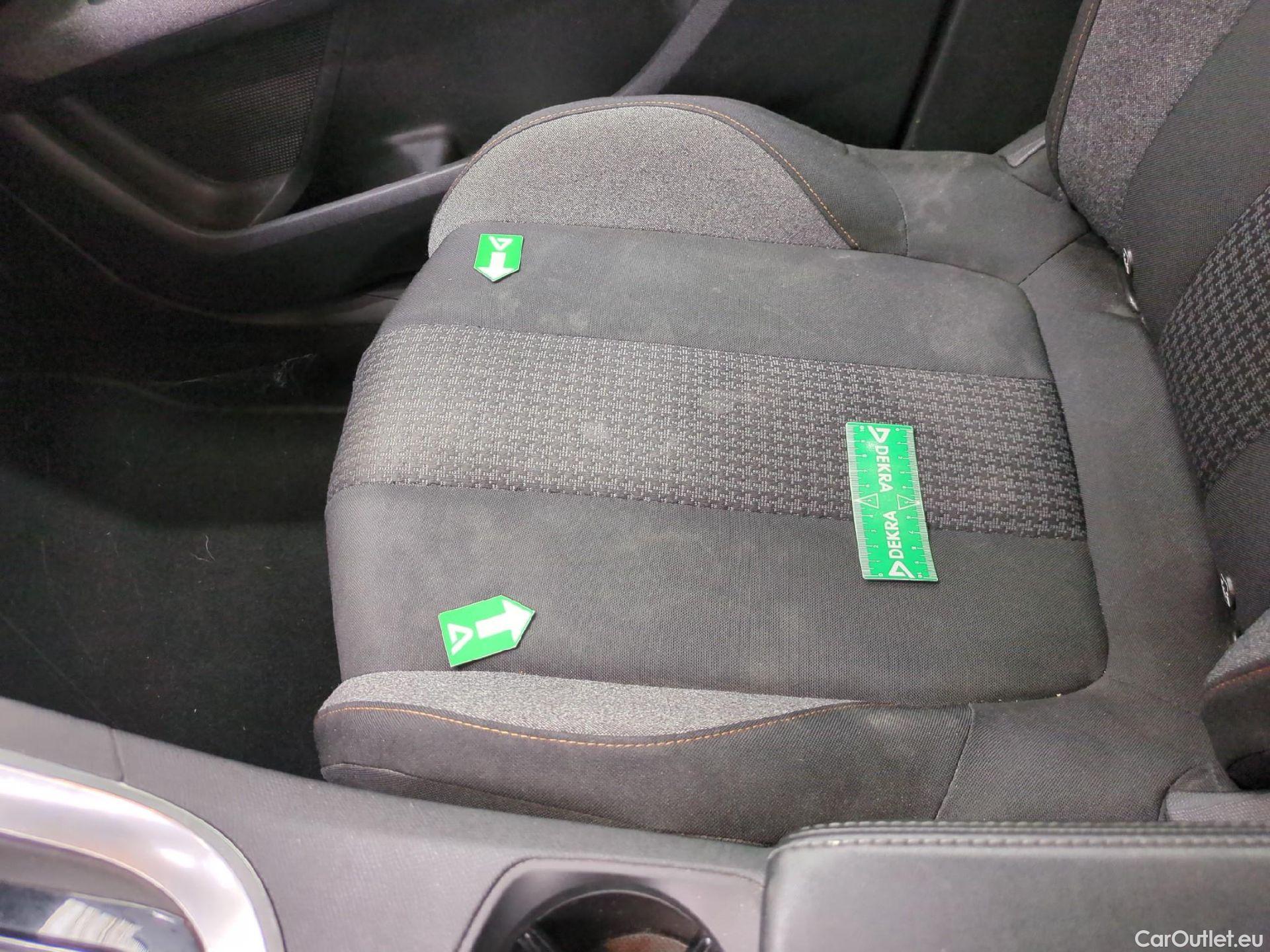  Peugeot  3008  Active Business 1.5 HDi 130CV BVA8 E6d #2