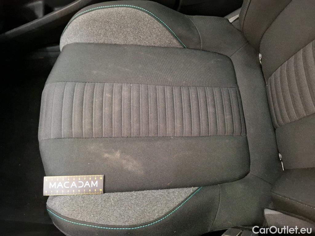  Peugeot  3008  II Active Pack 1.2 PureTech 130CV BVA8 E6d #15