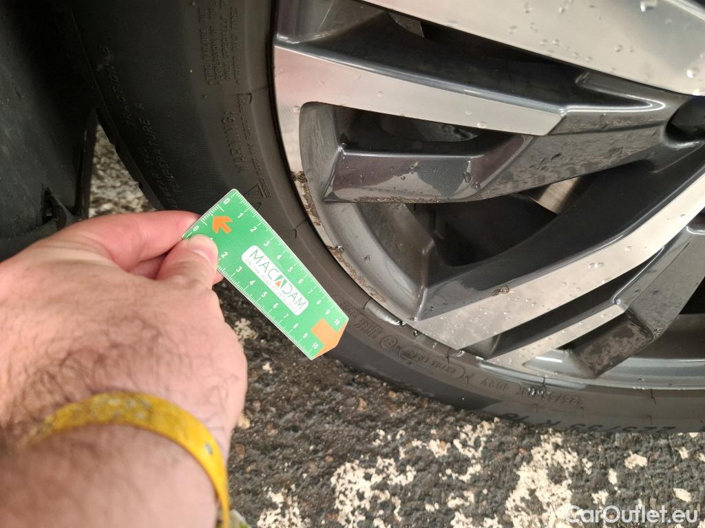  Peugeot  3008  Allure Pack 1.2 PureTech 130CV BVA8 E6d #14