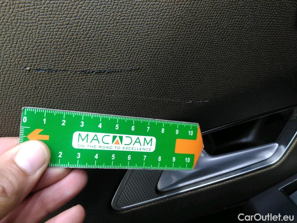  DS  DS7 DS DS 7 Crossback / 2017 / 5P / SUV BlueHDi 130 Manuel Business #3