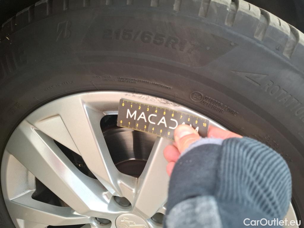  Peugeot  3008  Active Pack 1.5 HDi 130CV BVA8 E6d #8