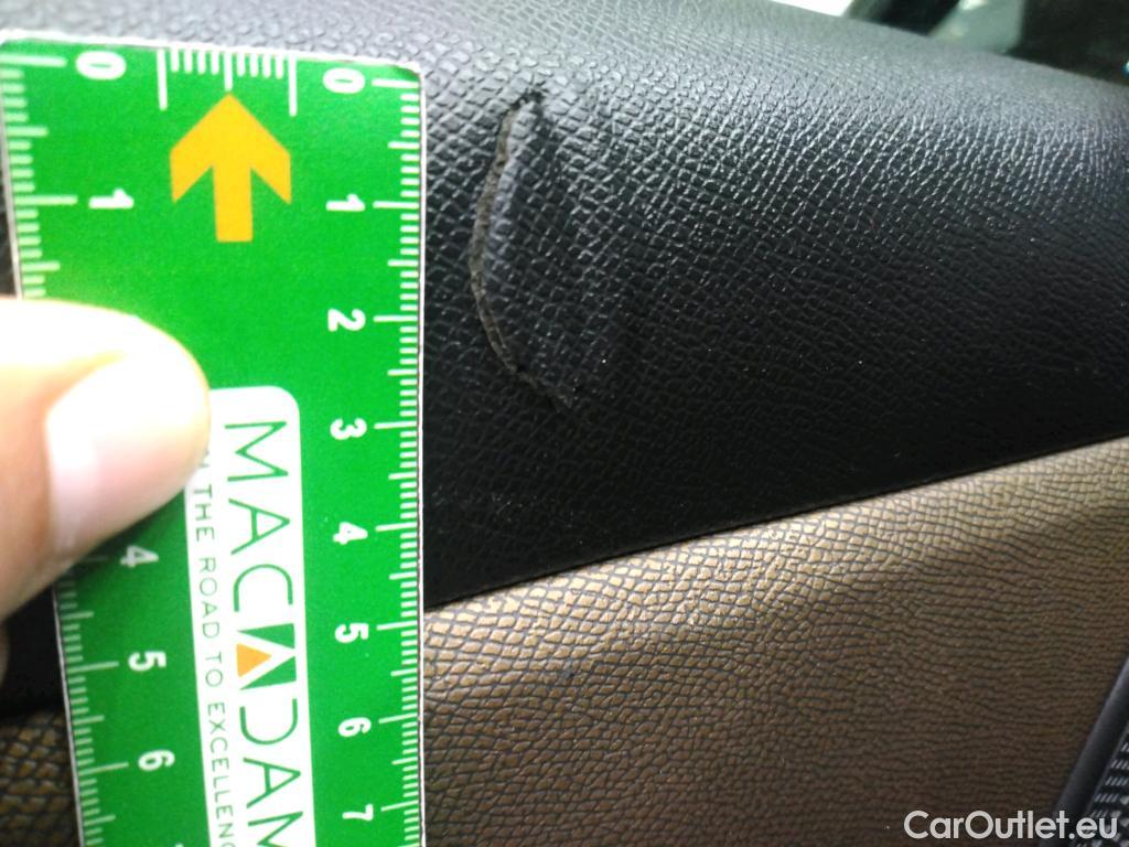  DS  DS7 DS DS 7 Crossback / 2017 / 5P / SUV BlueHDi 130 Manuel Business #2