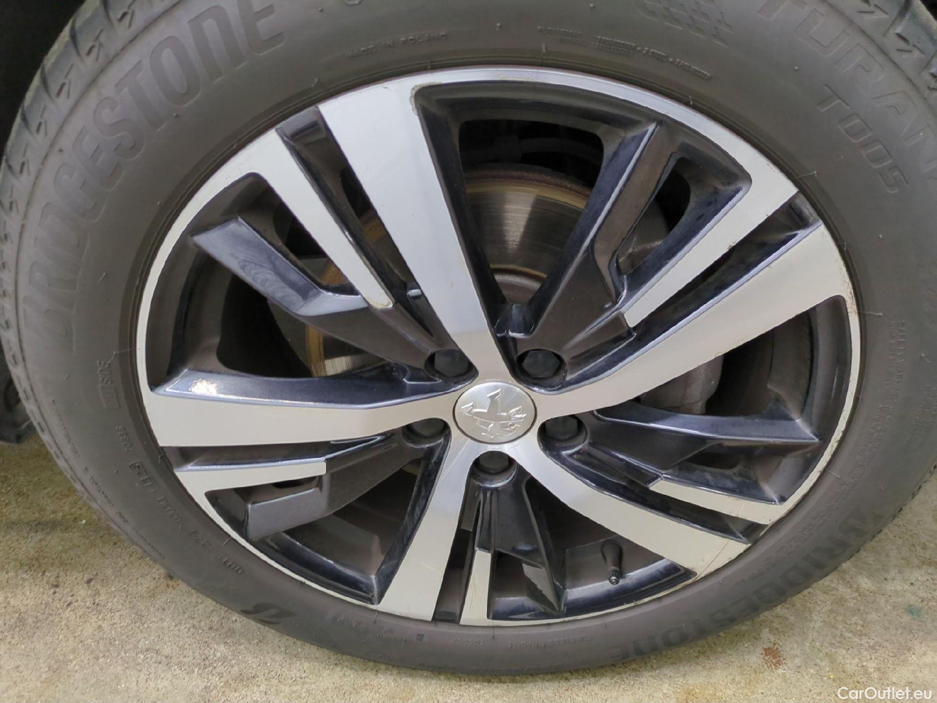  Peugeot  5008  Allure Business 1.2 PureTech 130CV BVA8 7 Sieges E6d #13