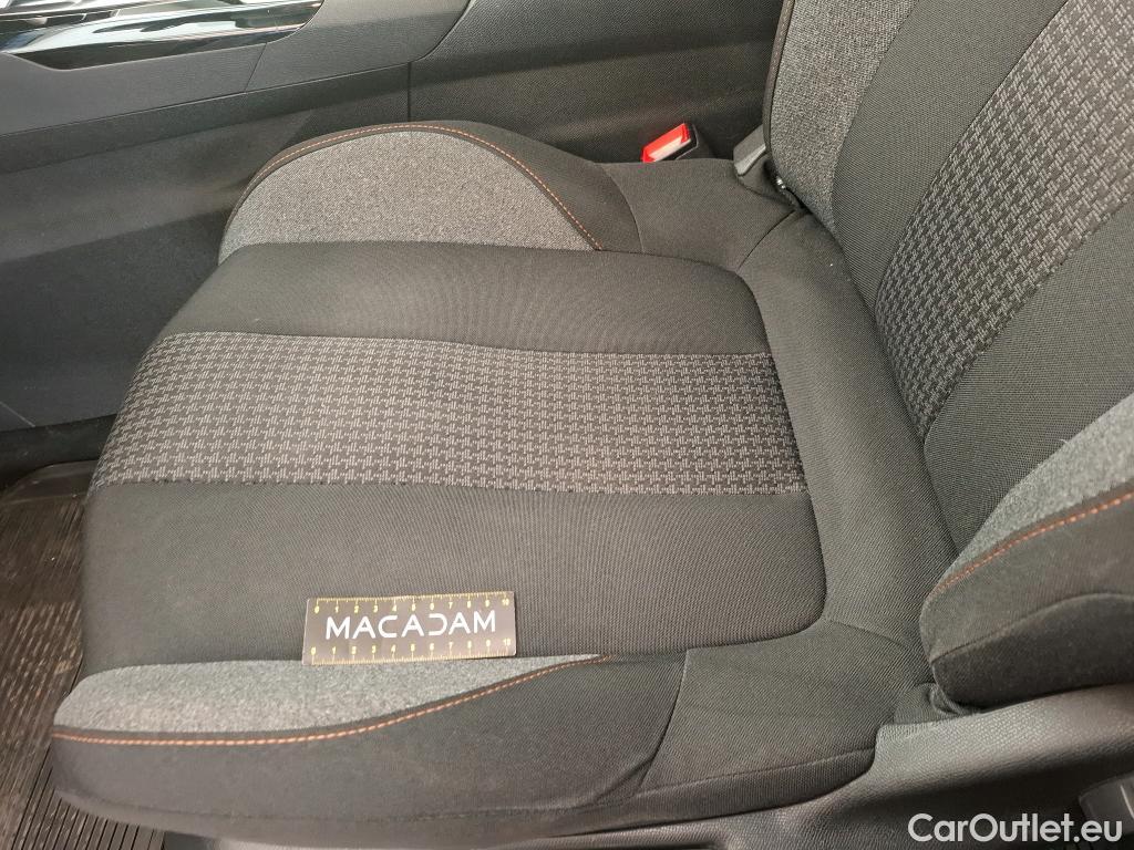  Peugeot  3008  Active Pack 1.5 HDi 130CV BVA8 E6d #5