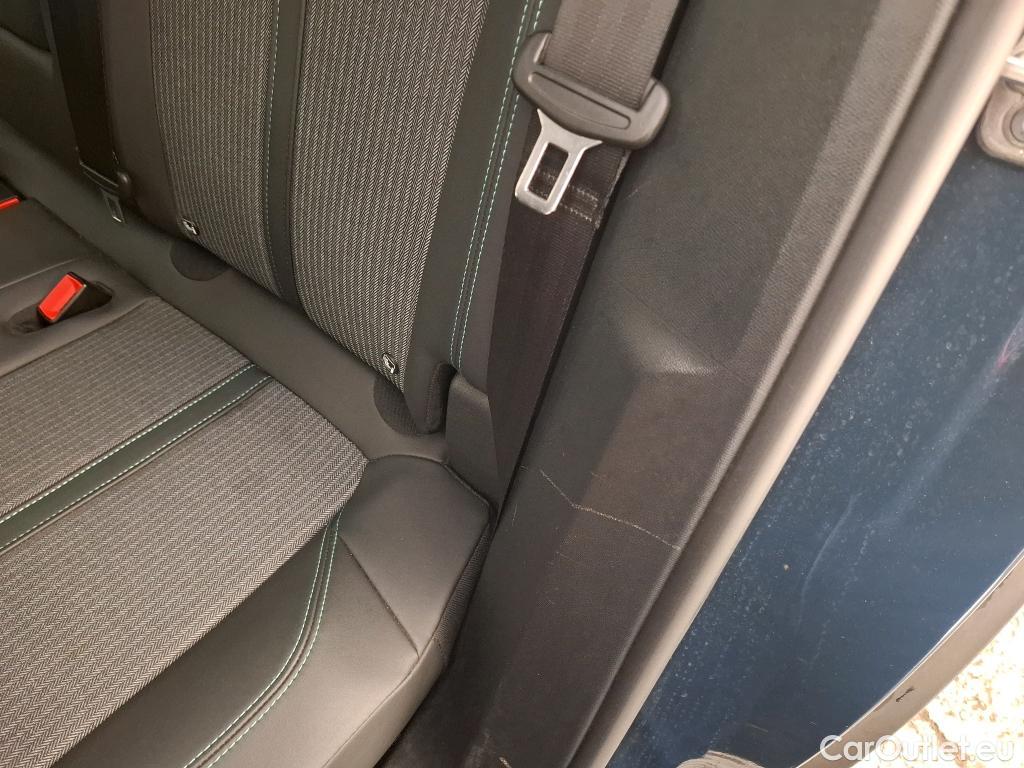  Peugeot  3008  Allure Pack 1.2 PureTech 130CV BVA8 E6d #32