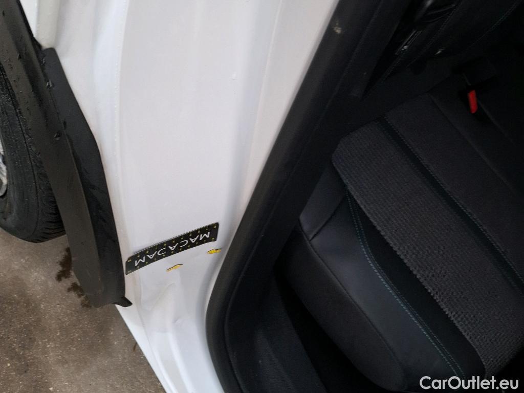  Peugeot  3008  Allure Pack 1.5 HDi 130CV BVA8 E6d #13