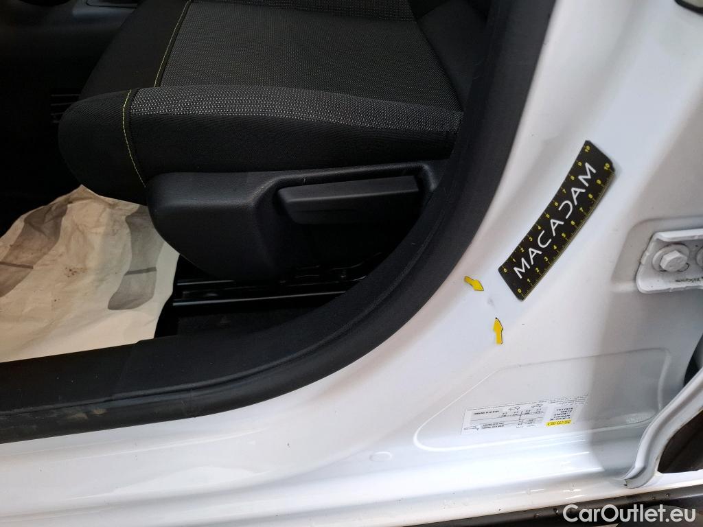  Citroen  C3  Feel Pack 1.5 BlueHDI 100CV BVM6 E6d #6