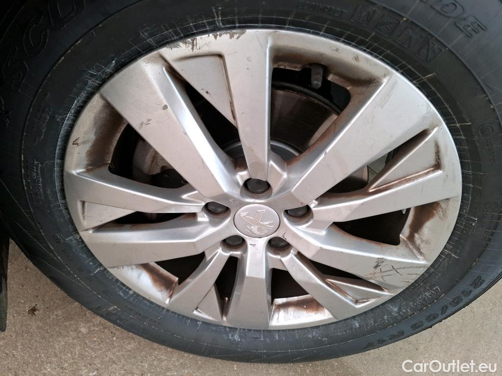  Peugeot  3008  II Active Pack 1.5 HDi 130CV BVA8 E6d #5