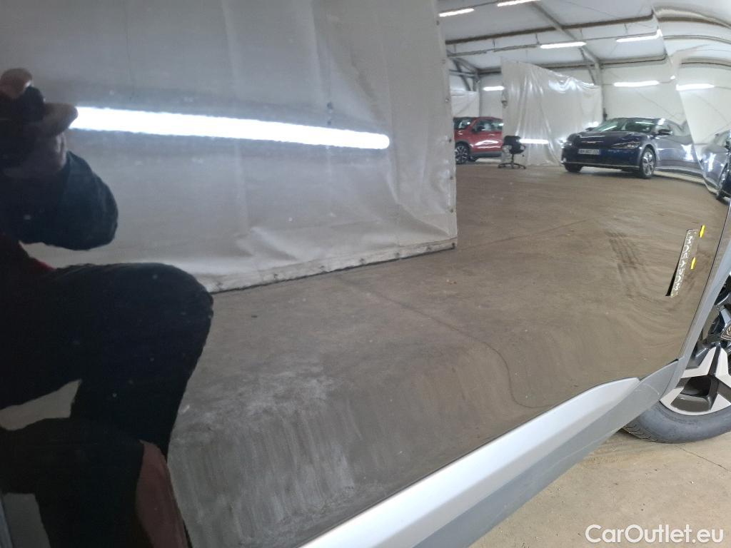  Peugeot  2008  Allure 1.5 HDi 130CV BVA8 E6d #5