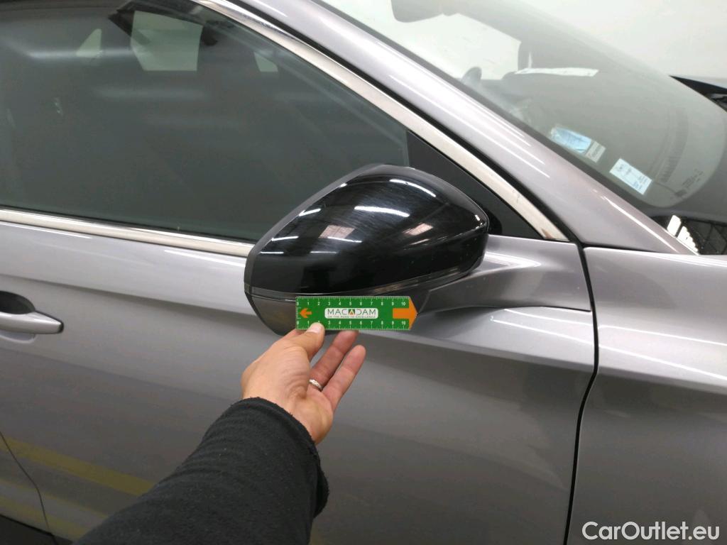  DS  DS7 DS DS 7 Crossback / 2017 / 5P / SUV BlueHDi 130 Manuel Business #94