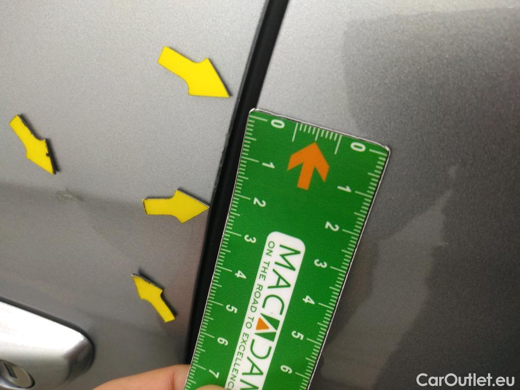  DS  DS7 DS DS 7 Crossback / 2017 / 5P / SUV BlueHDi 130 Manuel Business #30