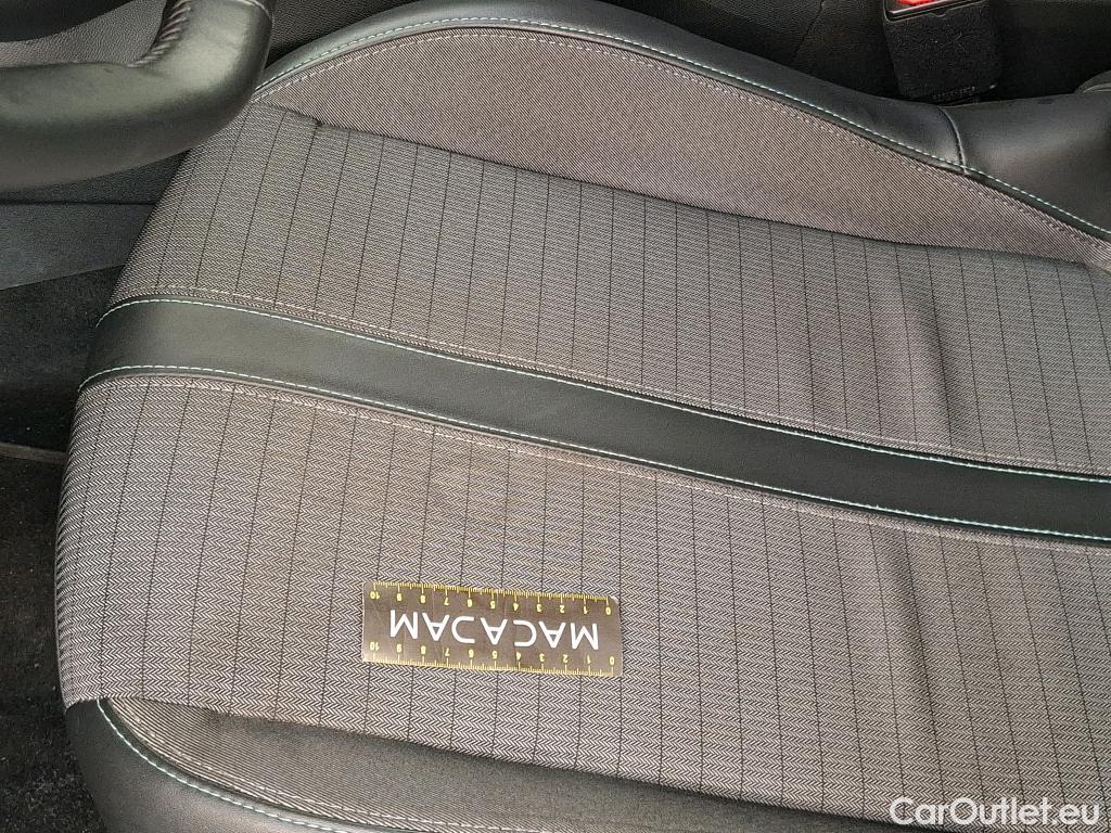  Peugeot  2008  Allure Business 1.5 HDi 130CV BVA8 E6d #21