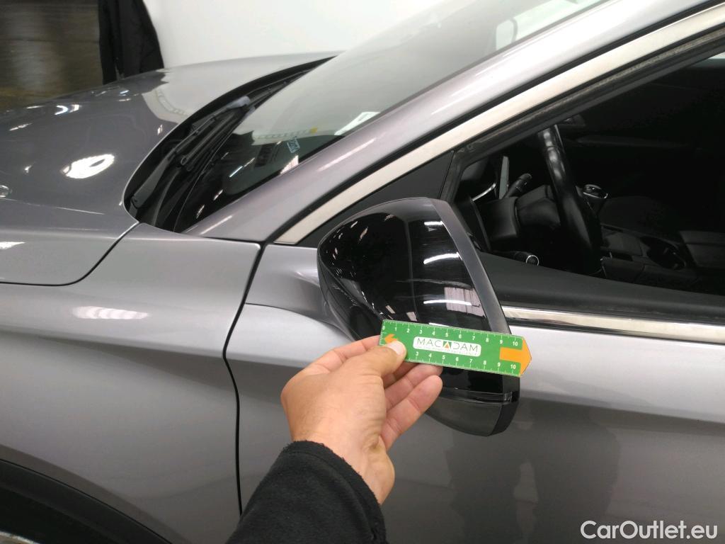  DS  DS7 DS DS 7 Crossback / 2017 / 5P / SUV BlueHDi 130 Manuel Business #96