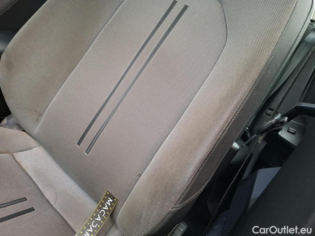  Seat  Leon SEAT  Sportstourer / 2020 / 5P / Break 2.0 TDI 150 DSG S&S Style Business #9