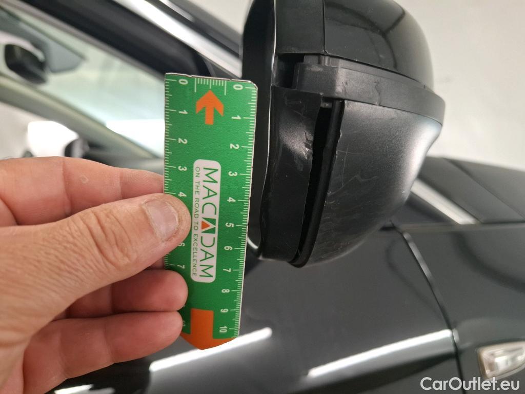  Opel   Grandland X Grandland X Elegance Business 1.5 130CV BVA8 E6d #9