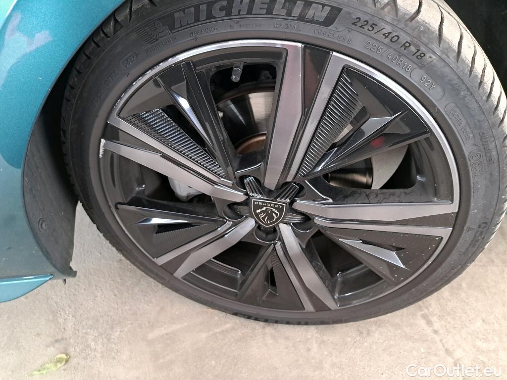  Peugeot  308 PEUGEOT  SW / 2021 / 5P / Break PureTech 130 S&S EAT 8 GT PACK #17