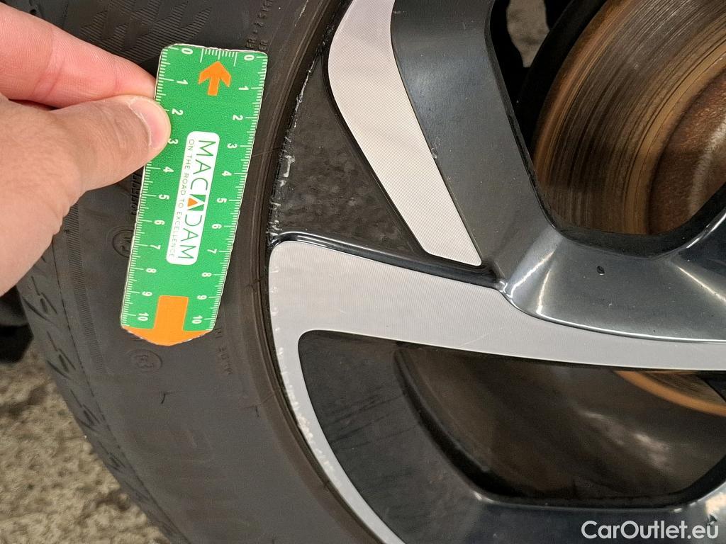  Citroen  C5  Aircross Shine Hybrid 1.6 225CV BVA8 E6d #8