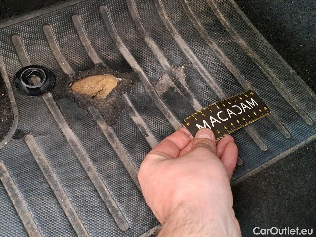  Peugeot  2008  Allure Business 1.5 HDi 130CV BVA8 E6d #4