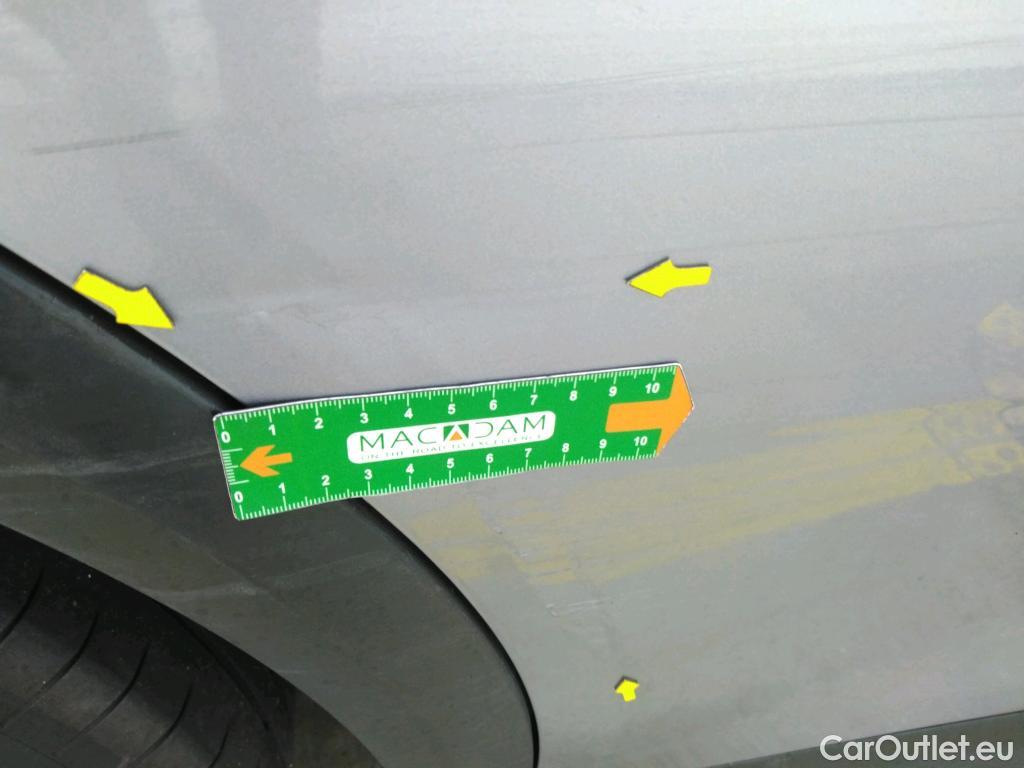  DS  DS7 DS DS 7 Crossback / 2017 / 5P / SUV BlueHDi 130 Manuel Business #22