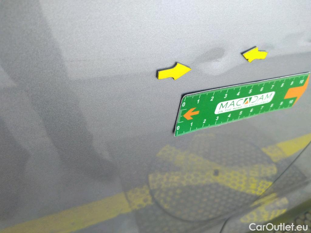  DS  DS7 DS DS 7 Crossback / 2017 / 5P / SUV BlueHDi 130 Manuel Business #25