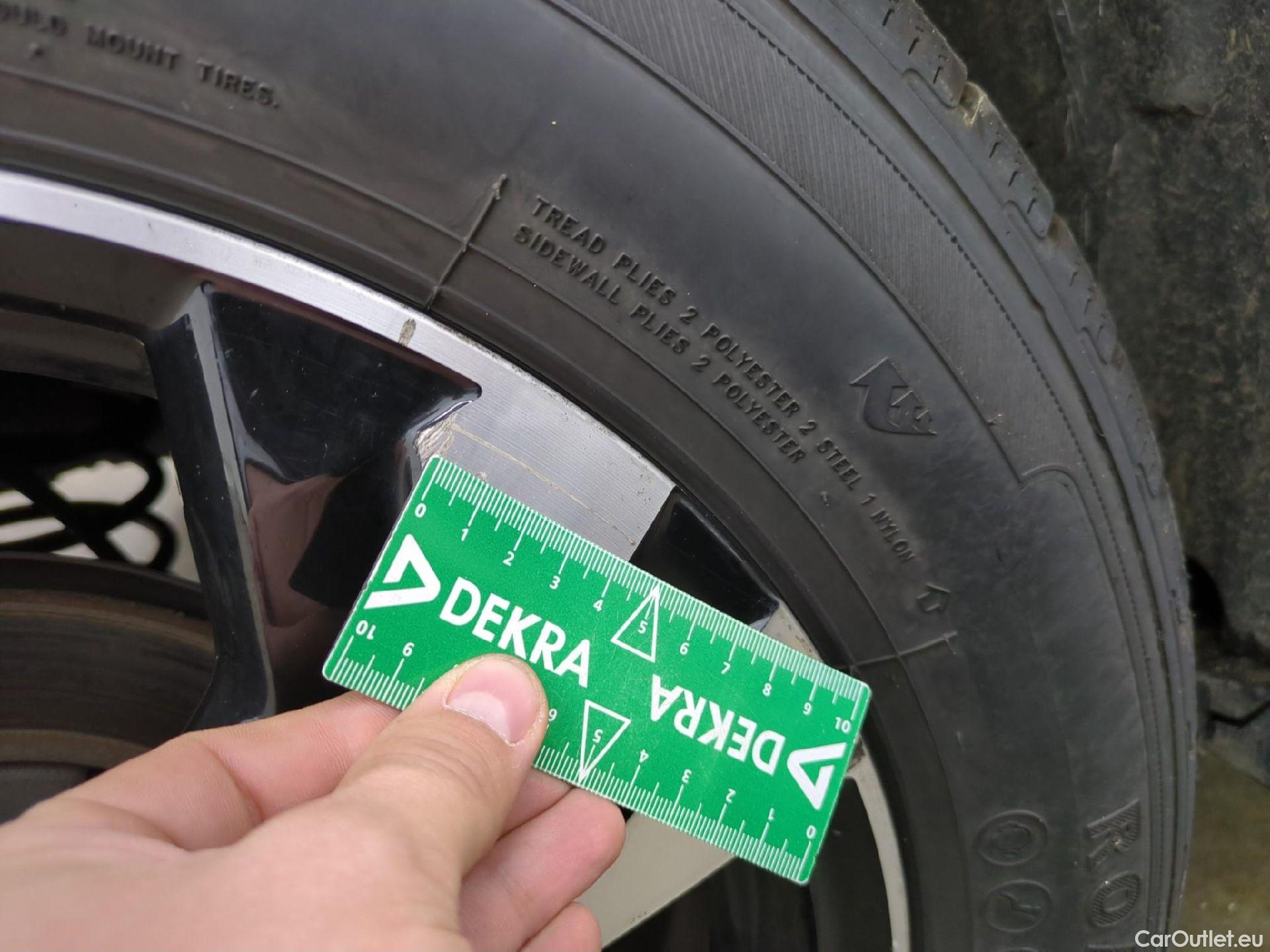  Peugeot  2008  Allure Business 1.5 HDi 110CV BVM6 E6d #28