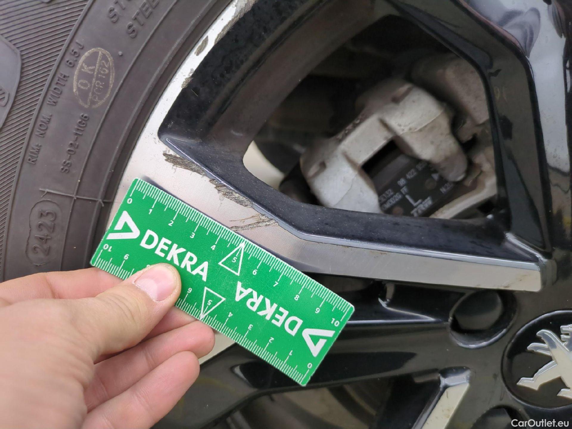  Peugeot  2008  Allure Business 1.5 HDi 110CV BVM6 E6d #31