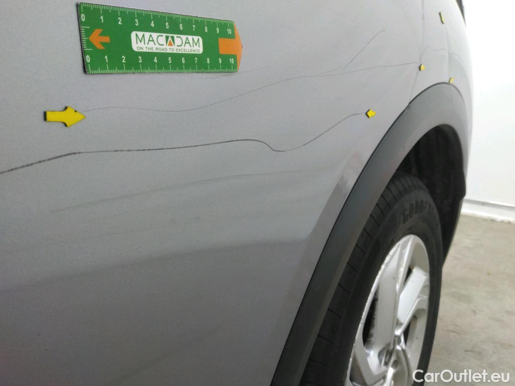  DS  DS7 DS DS 7 Crossback / 2017 / 5P / SUV BlueHDi 130 Manuel Business #41