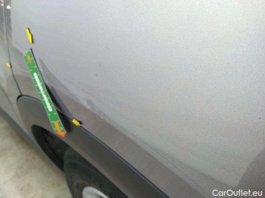  DS  DS7 DS DS 7 Crossback / 2017 / 5P / SUV BlueHDi 130 Manuel Business #16