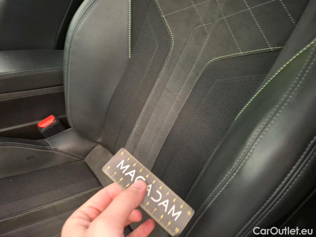  Peugeot  2008 PEUGEOT  / 2019 / 5P / Crossover 1.5 BLUEHDI 130 S&S EAT8 GT Line #10